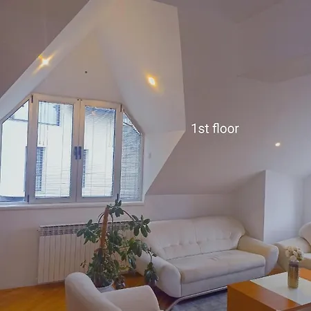 Two-story In The Center Apartament *